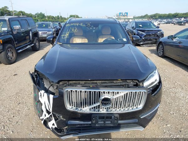 2017 VOLVO XC90 T6 INSCRIPTION