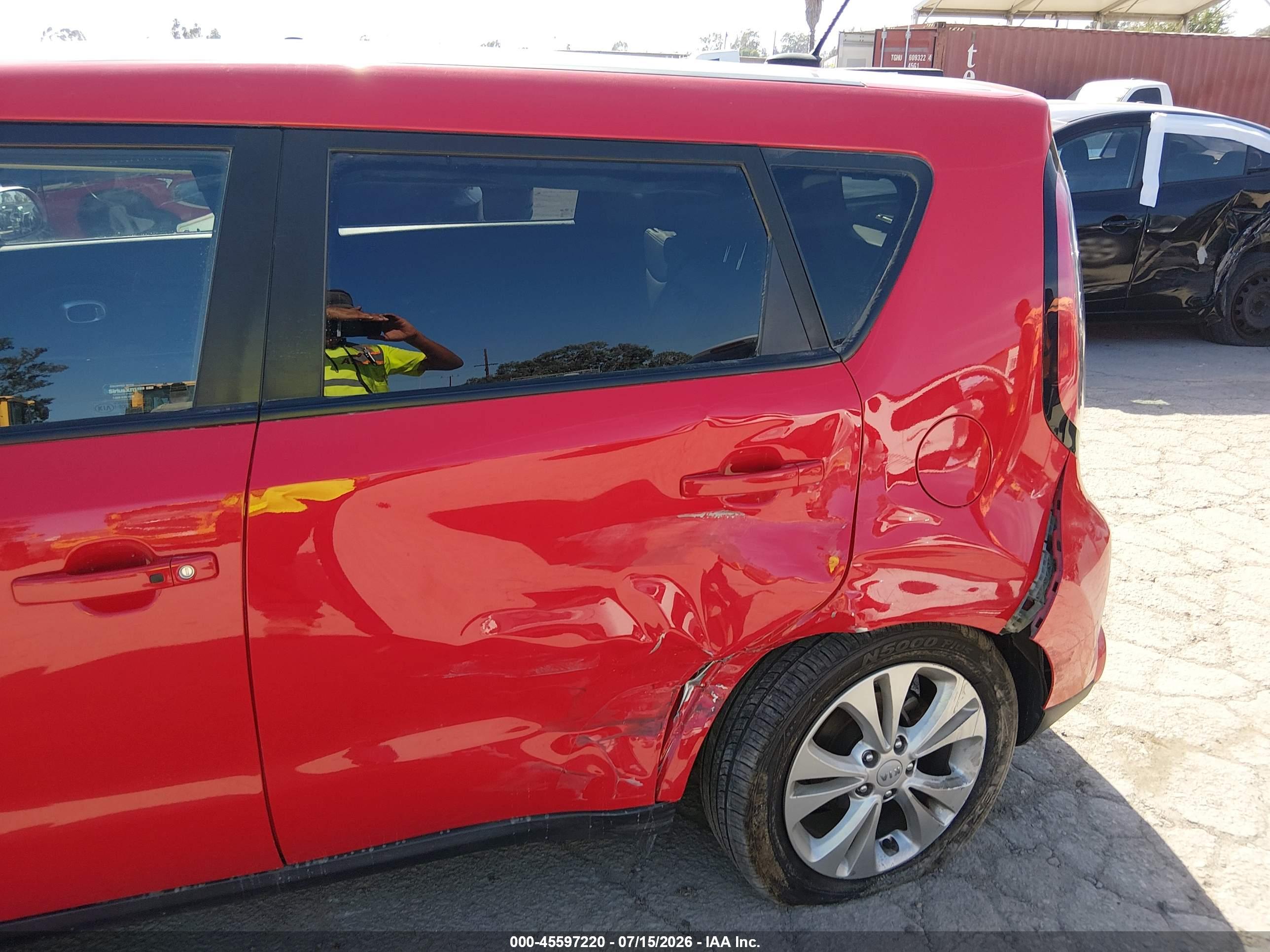 2016 KIA SOUL
