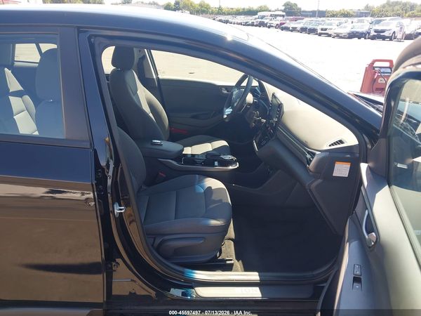 2020 HYUNDAI IONIQ ELECTRIC SE