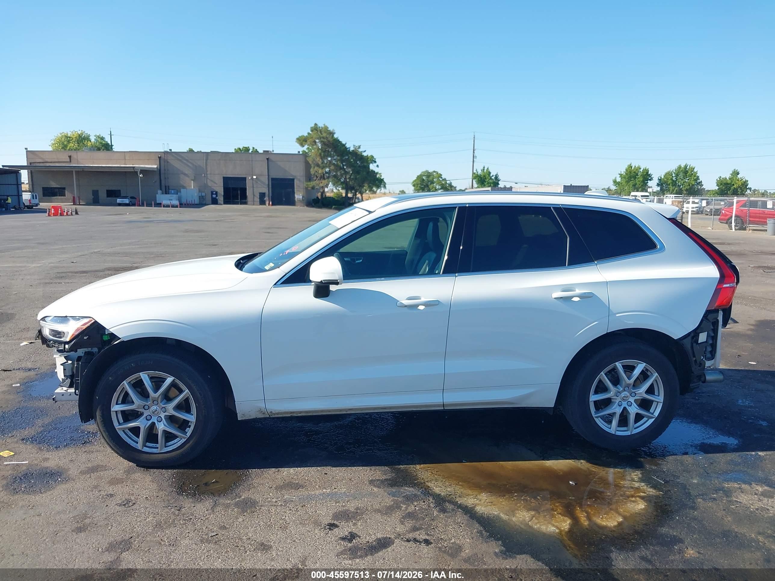 2019 VOLVO XC60 T5 MOMENTUM