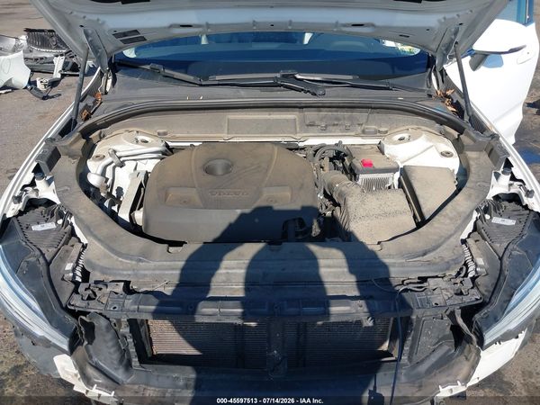 2019 VOLVO XC60 T5 MOMENTUM