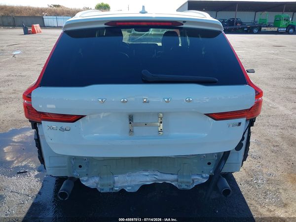 2019 VOLVO XC60 T5 MOMENTUM