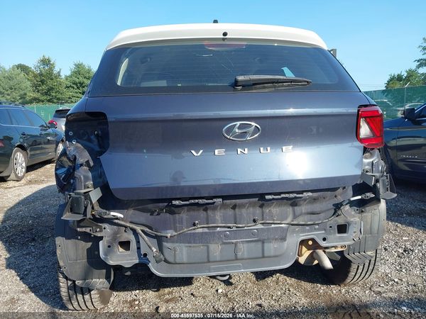 2022 HYUNDAI VENUE LIMITED
