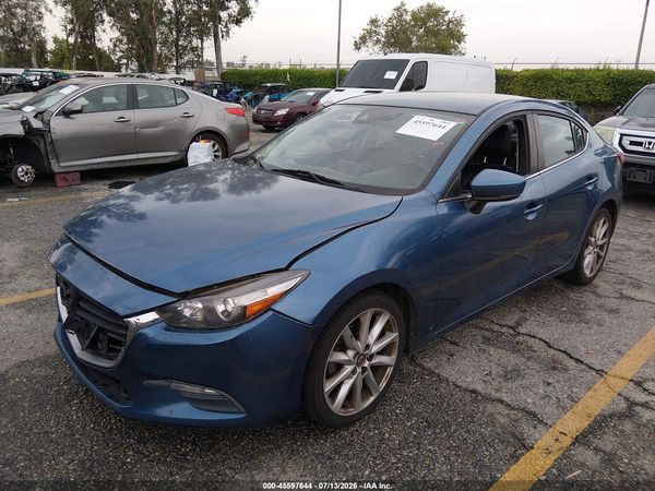 2017 MAZDA MAZDA3 TOURING