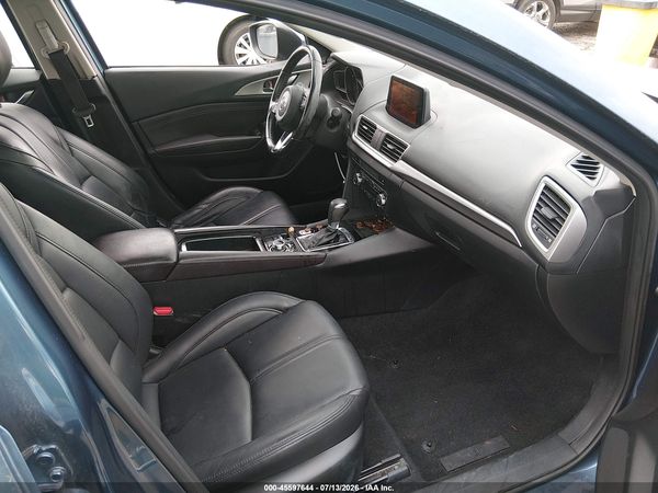 2017 MAZDA MAZDA3 TOURING