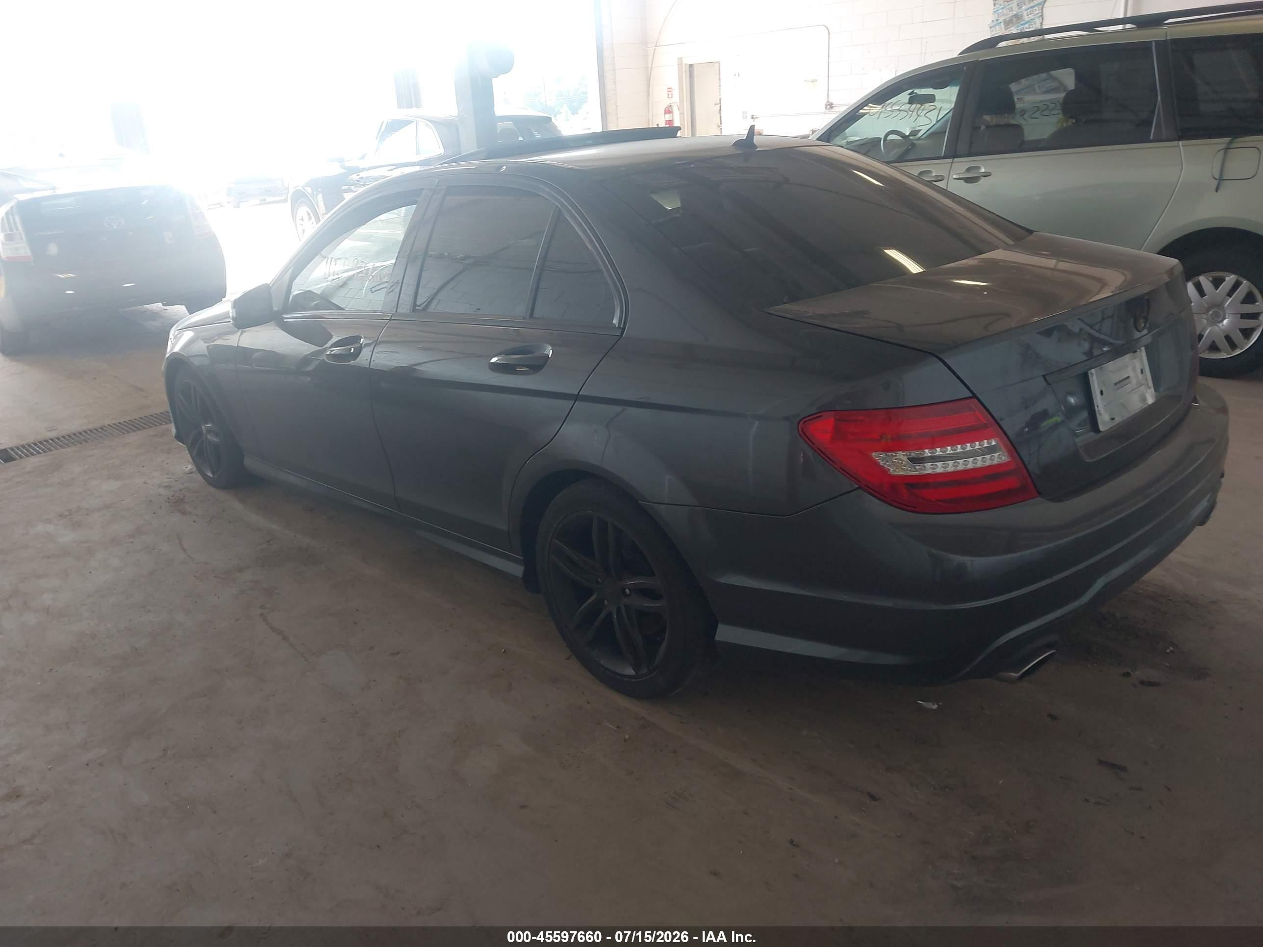 2013 MERCEDES-BENZ C 300 SPORT 4MATIC