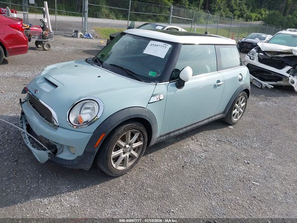2012 MINI COOPER S