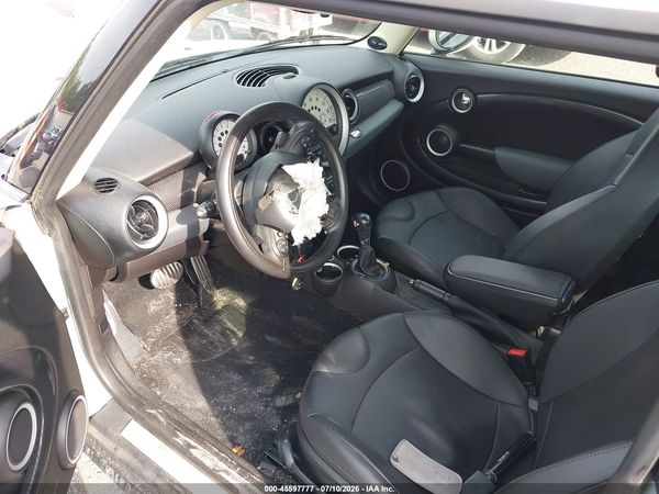 2012 MINI COOPER S