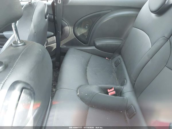 2012 MINI COOPER S