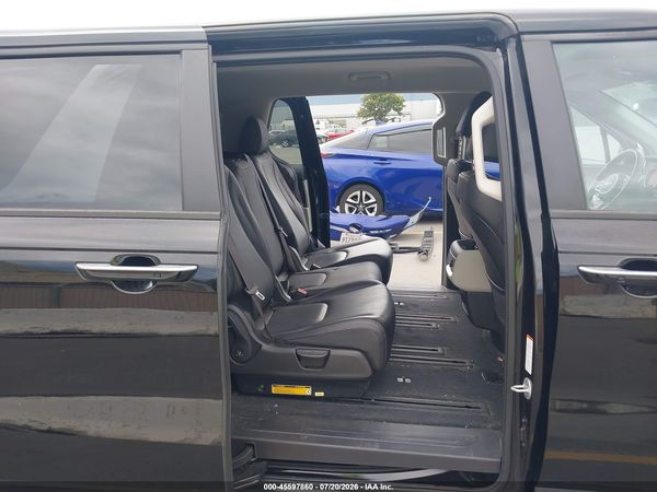 2023 KIA CARNIVAL MPV LX SEAT PACKAGE