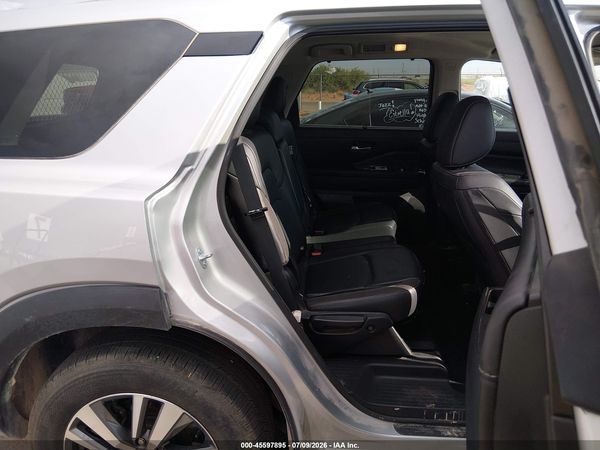 2025 NISSAN PATHFINDER SL FWD