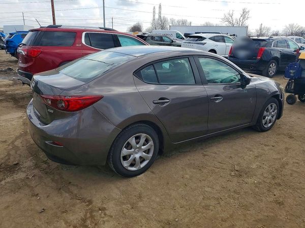 2015 MAZDA 3