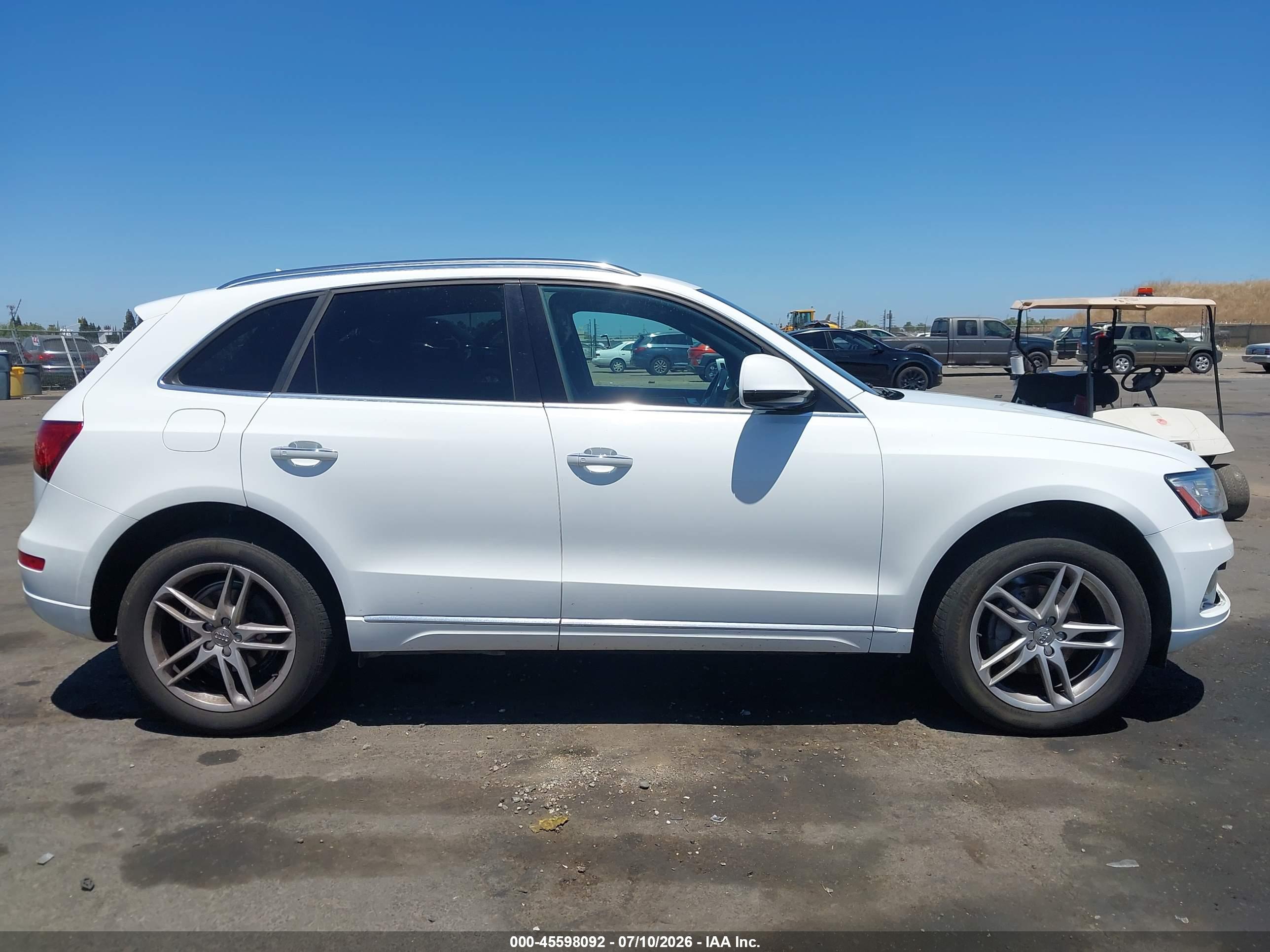 2017 AUDI Q5 quattro Premium Plus