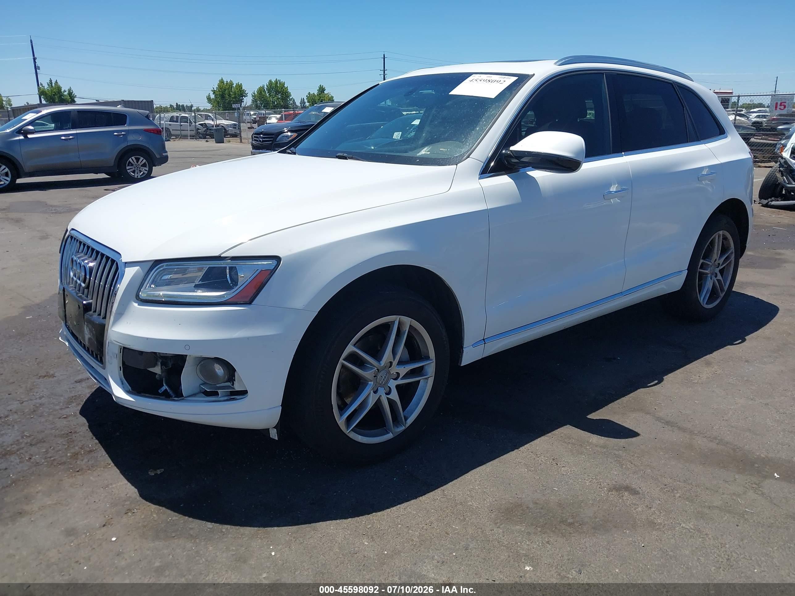 2017 AUDI Q5 quattro Premium Plus