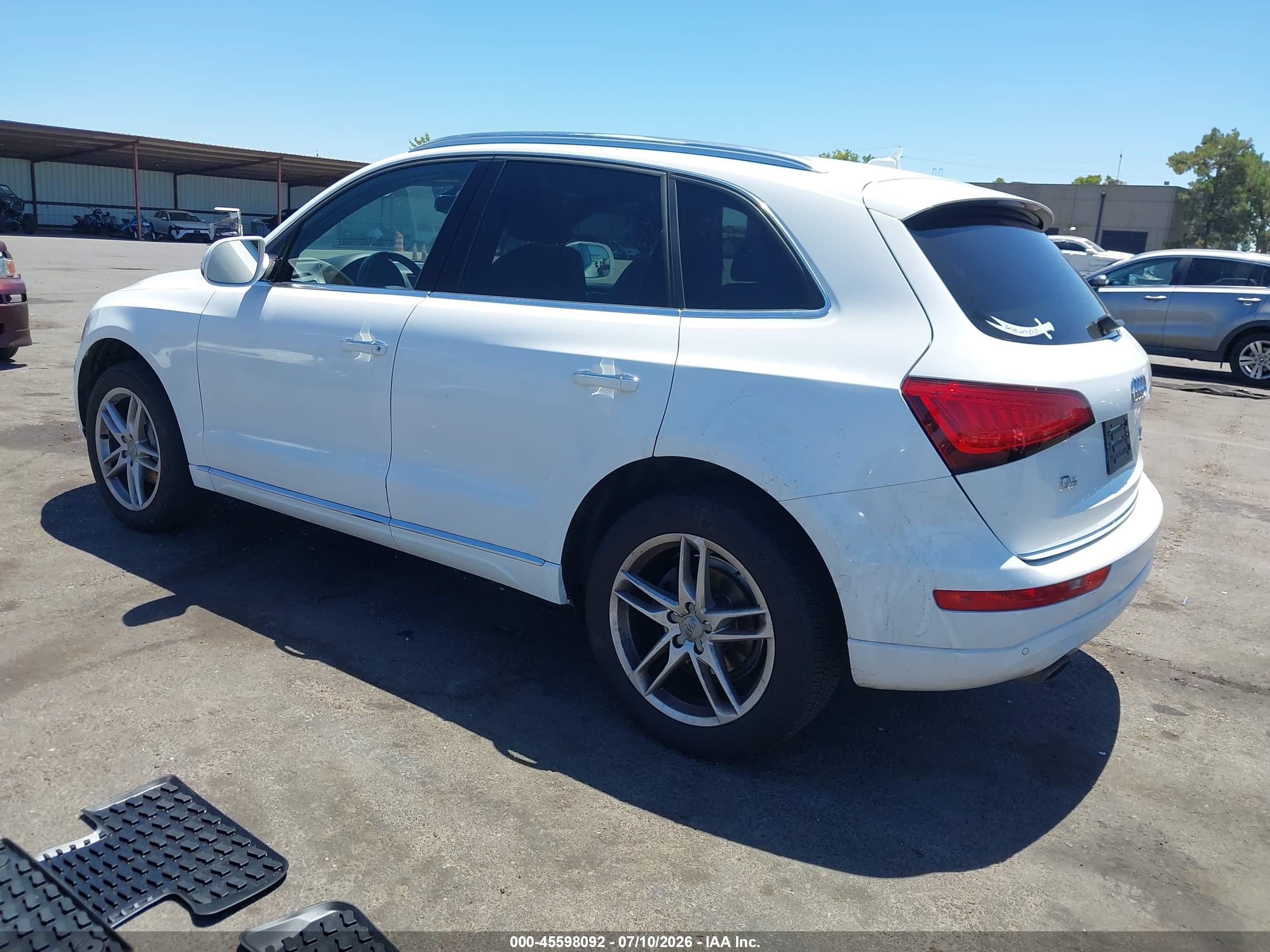 2017 AUDI Q5 quattro Premium Plus