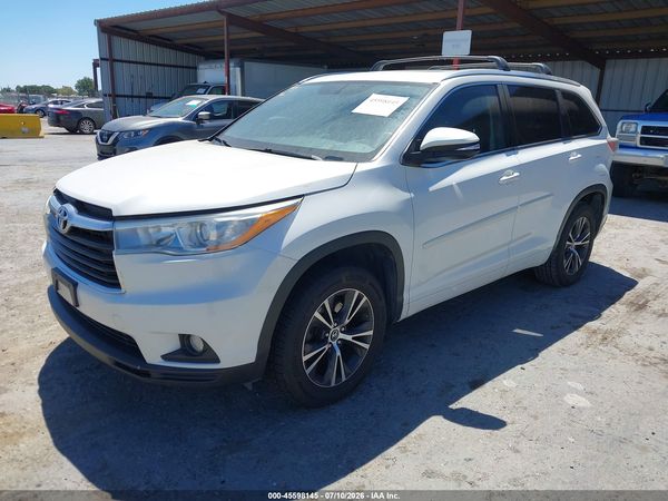 2016 TOYOTA HIGHLANDER XLE V6