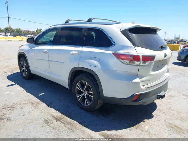 2016 TOYOTA HIGHLANDER XLE V6