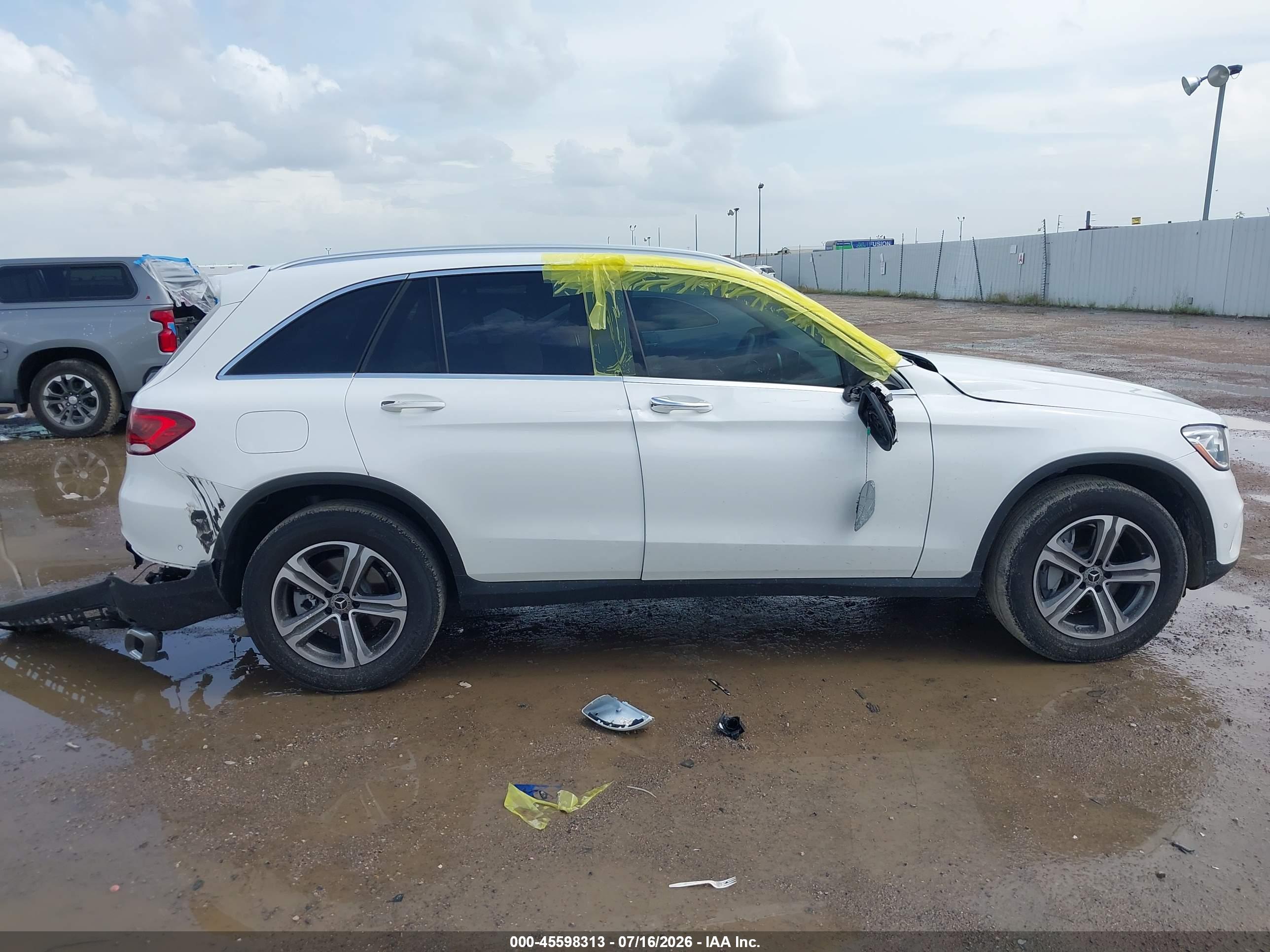 2021 MERCEDES-BENZ GLC 300 SUV