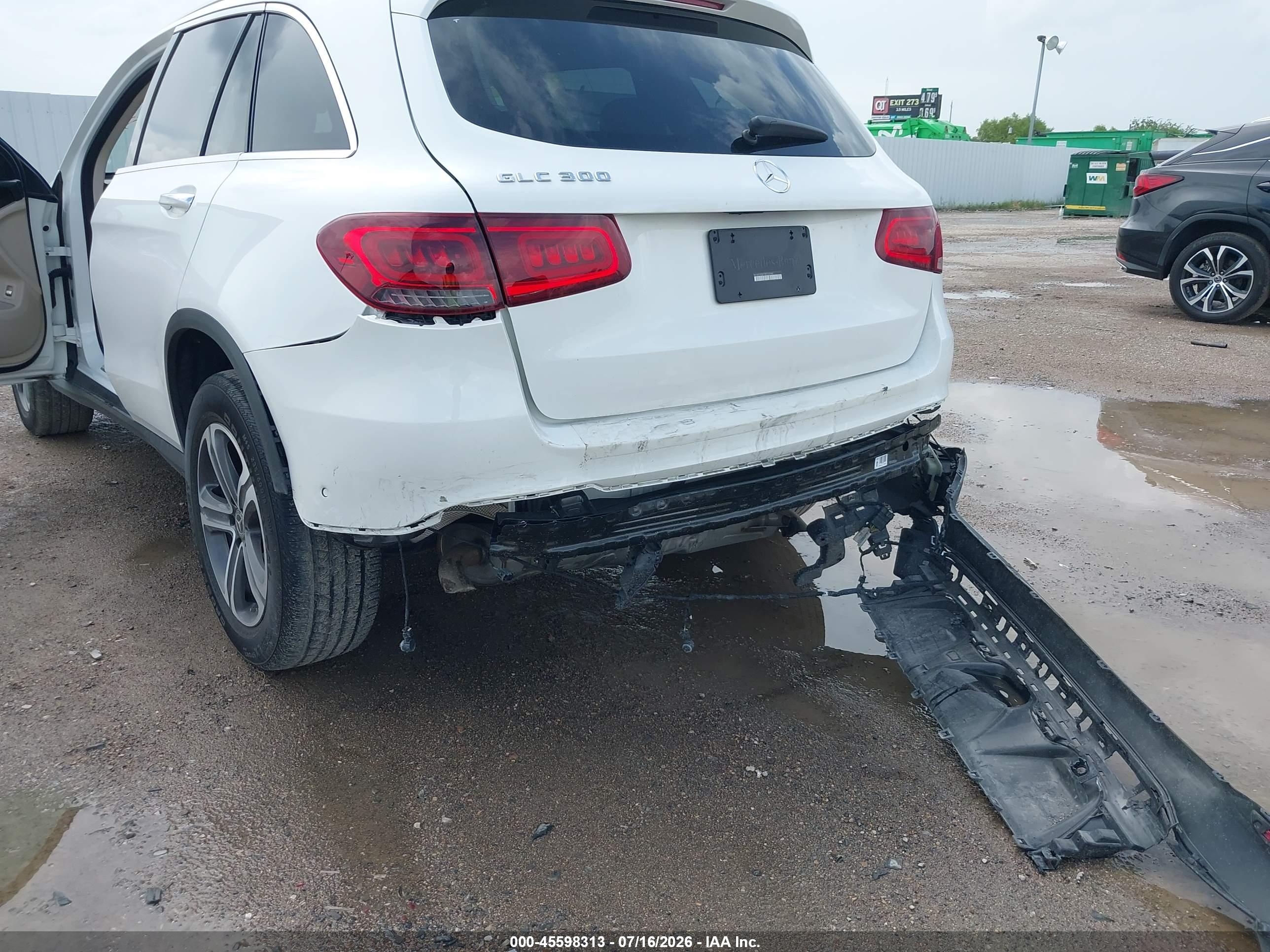 2021 MERCEDES-BENZ GLC 300 SUV