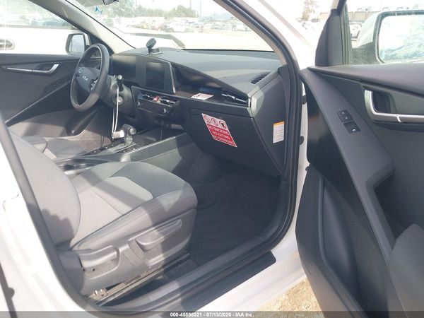 2024 KIA NIRO LX