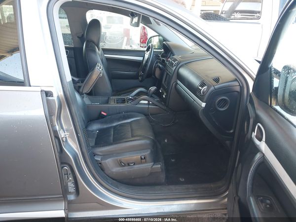 2004 PORSCHE CAYENNE V6