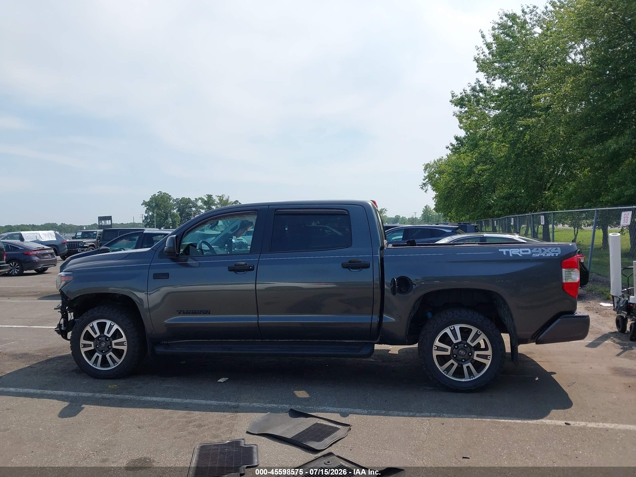 2019 TOYOTA TUNDRA SR5 5.7L V8