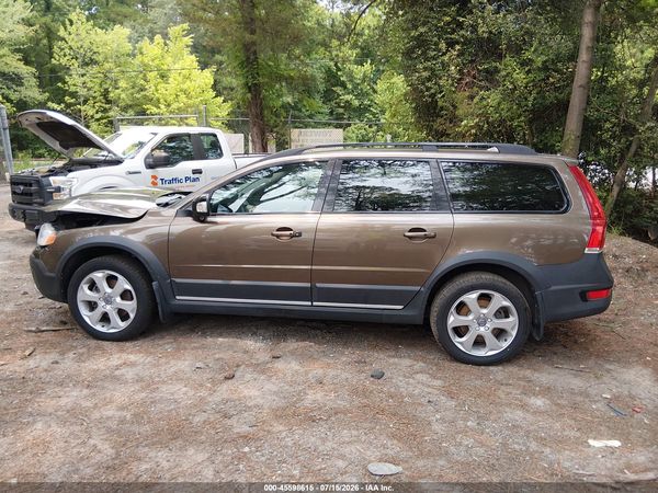 2016 VOLVO XC70 T5 PREMIER