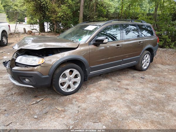 2016 VOLVO XC70 T5 PREMIER