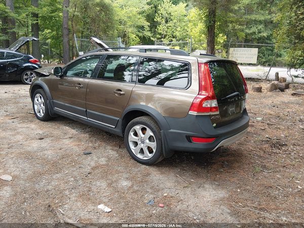 2016 VOLVO XC70 T5 PREMIER