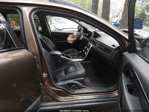 2016 VOLVO XC70 T5 PREMIER