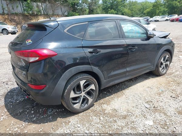 2016 HYUNDAI TUCSON SPORT