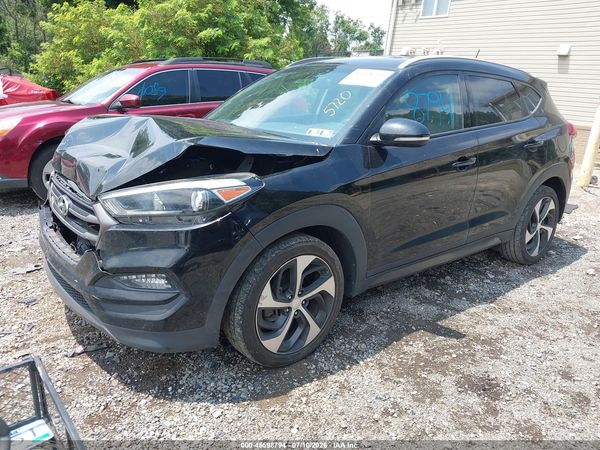 2016 HYUNDAI TUCSON SPORT