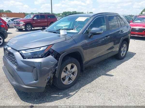 2025 TOYOTA RAV4 HYBRID XLE