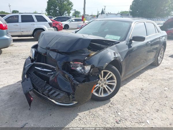 2017 CHRYSLER 300 LIMITED