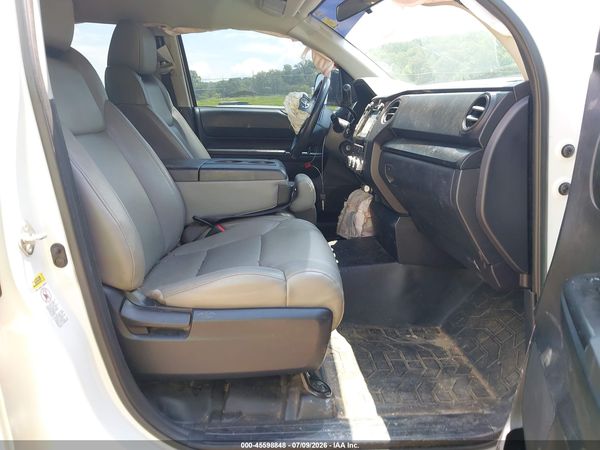 2017 TOYOTA TUNDRA SR 4.6L V8