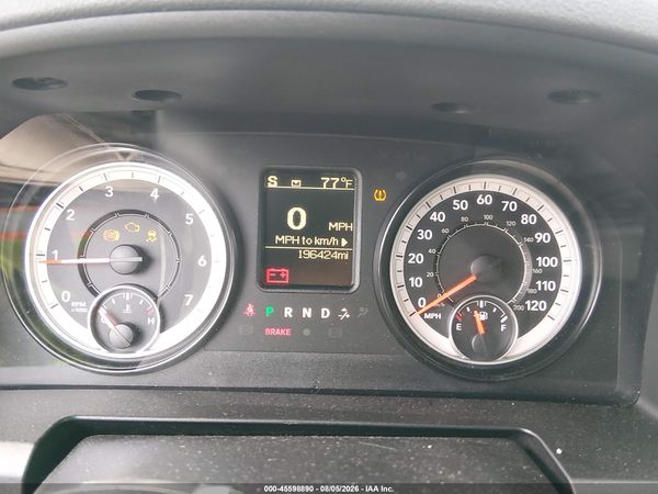2017 RAM 1500 SLT  4X2 6'4 BOX