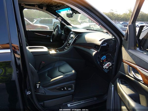 2019 CADILLAC ESCALADE LUXURY