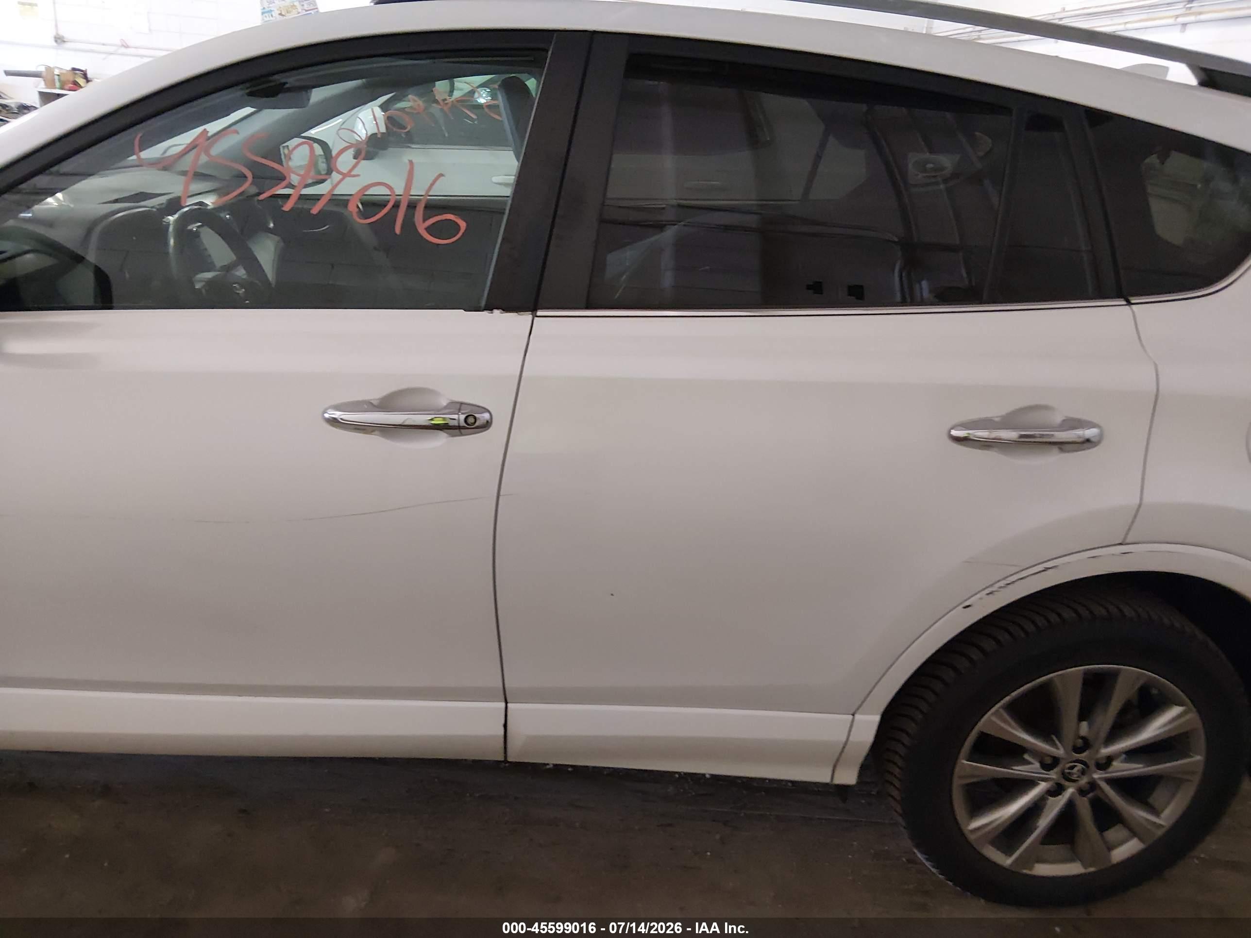2017 TOYOTA RAV4 PLATINUM