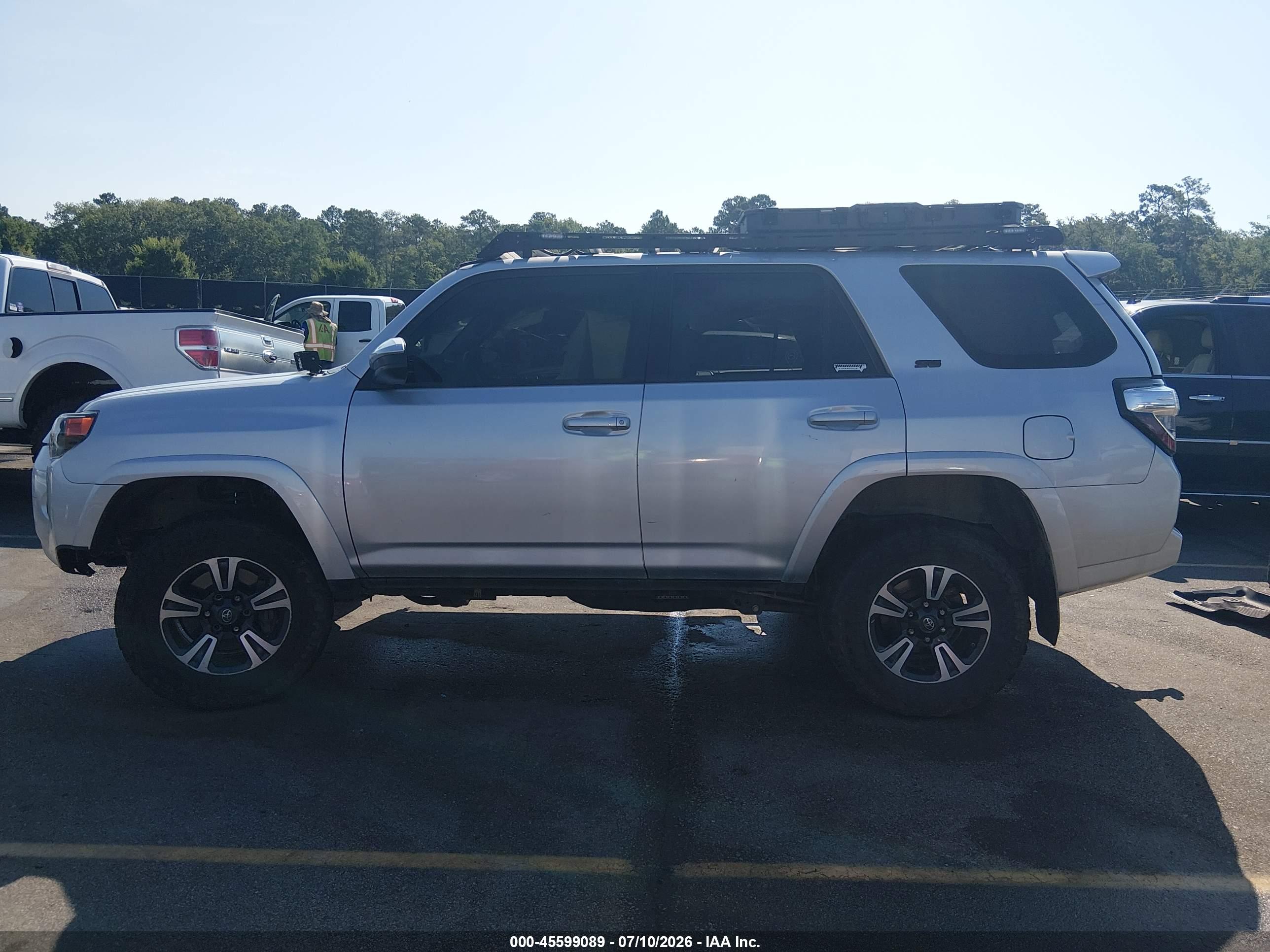 2021 TOYOTA 4RUNNER SR5
