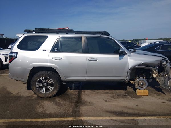 2021 TOYOTA 4RUNNER SR5