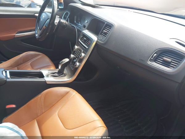2016 VOLVO S60 T6 DRIVE-E
