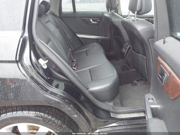 2012 MERCEDES-BENZ GLK 350 4MATIC — I8