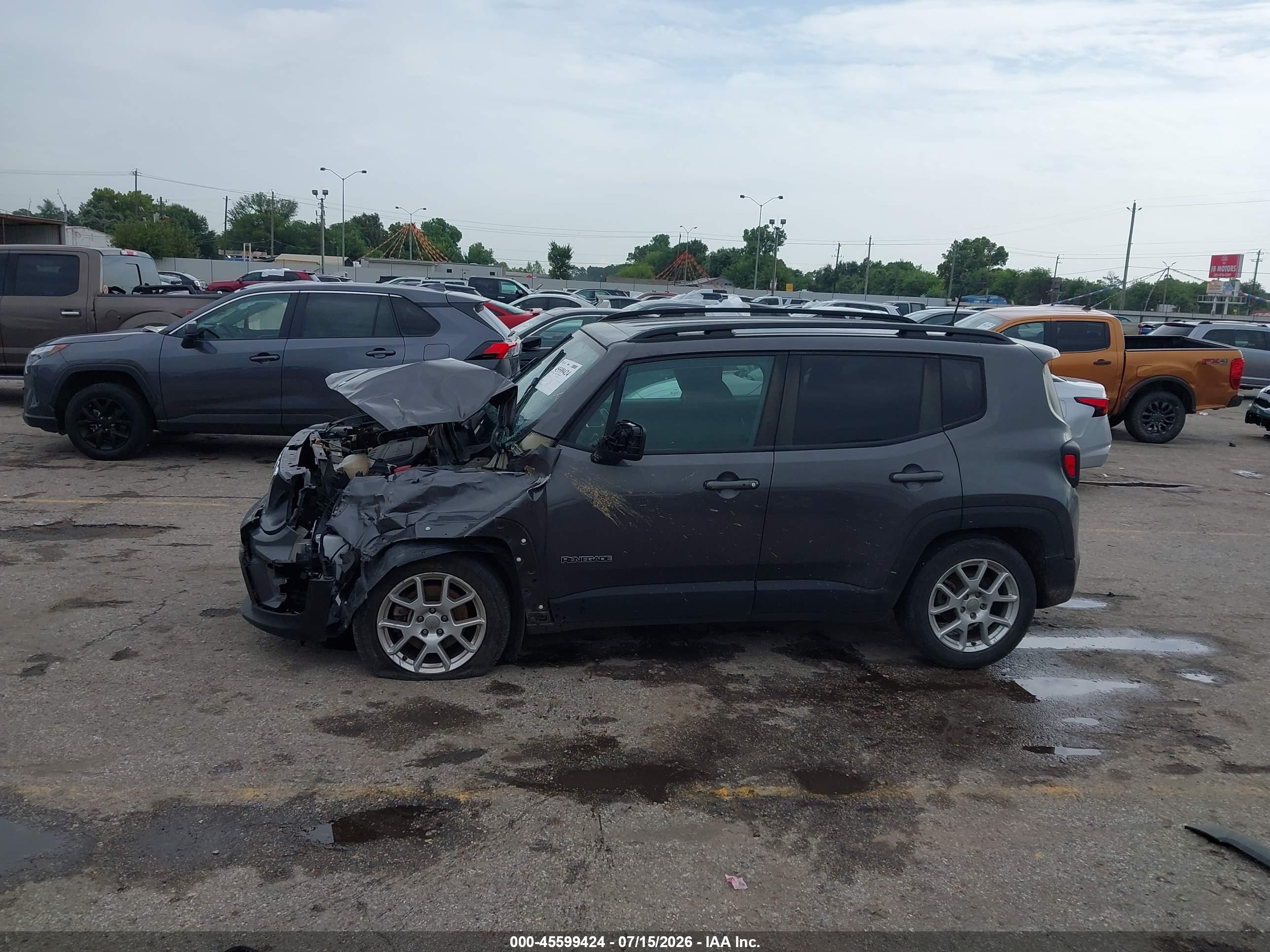 2020 JEEP RENEGADE LATITUDE FWD