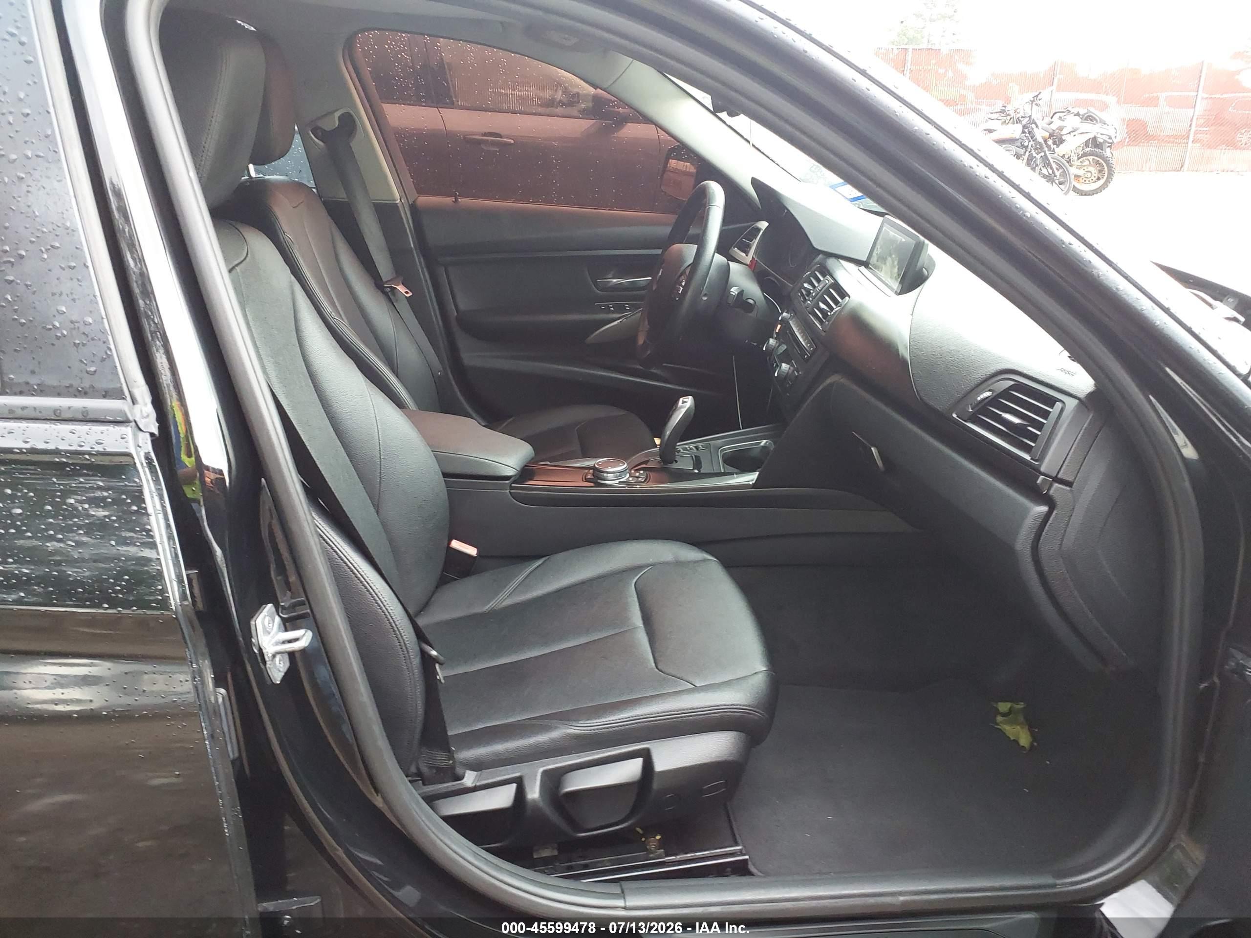 2015 BMW 320I SA