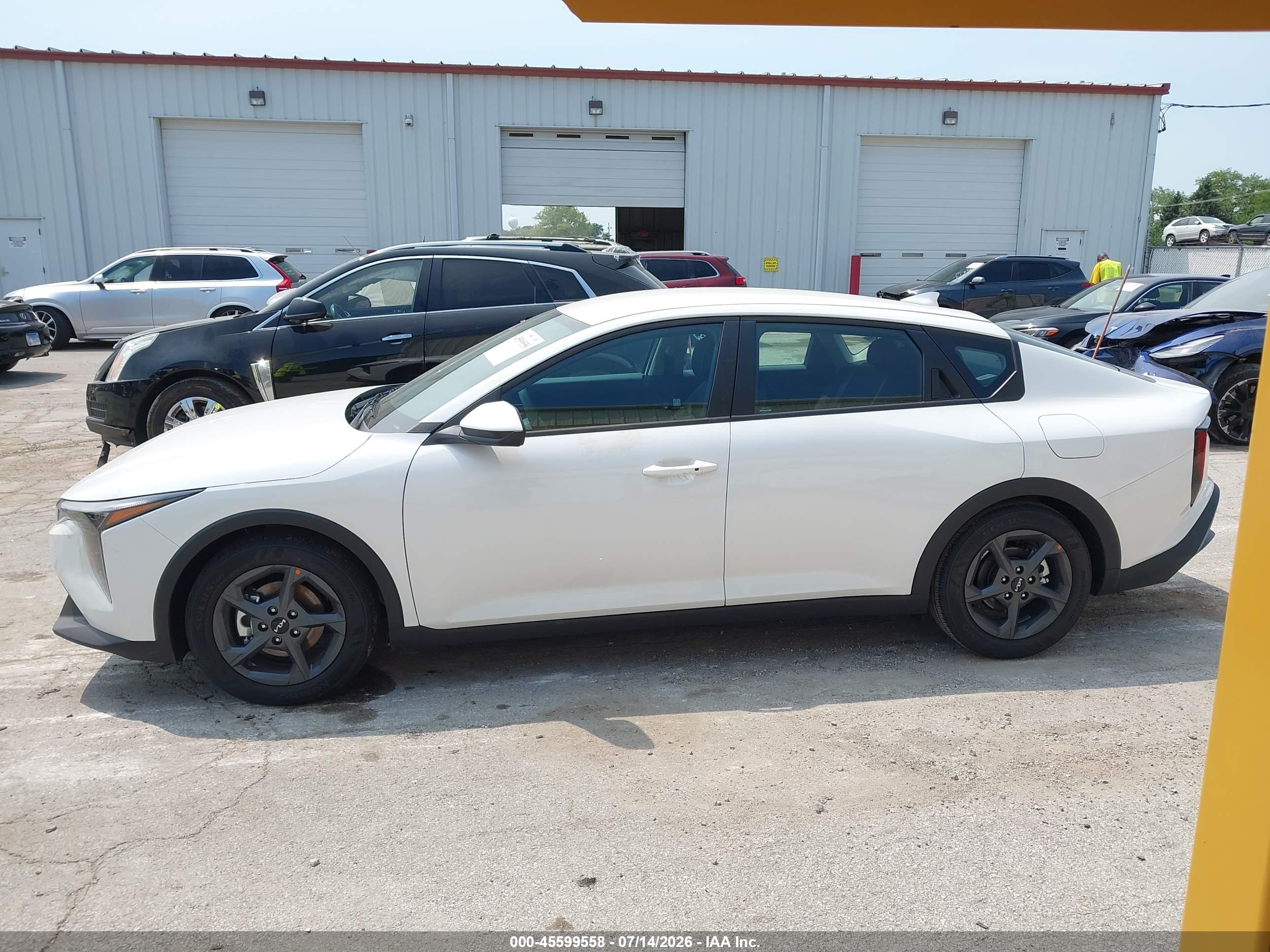 2026 KIA K4 LXS