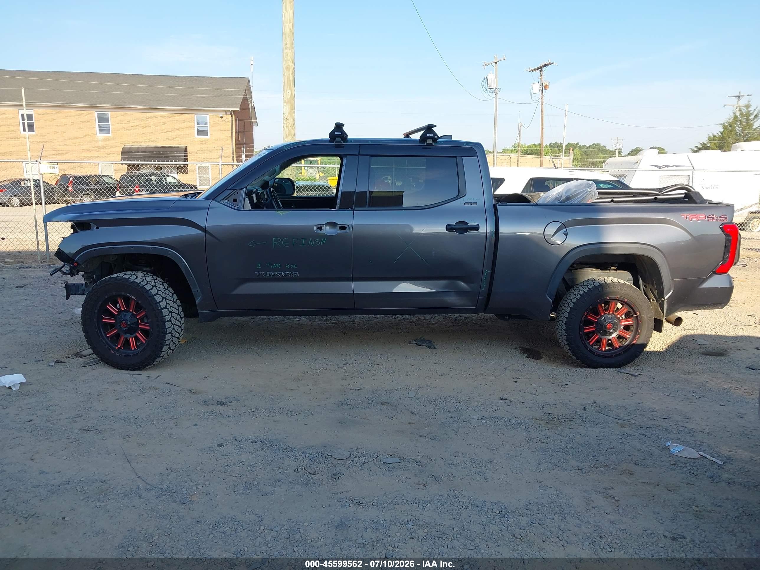 2022 TOYOTA TUNDRA SR5