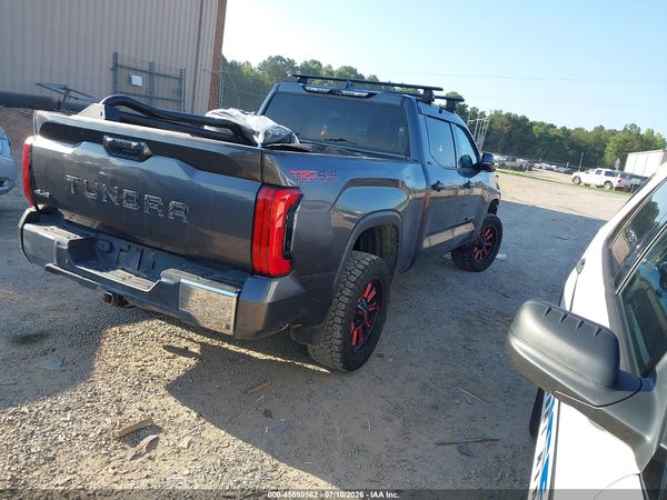 2022 TOYOTA TUNDRA SR5