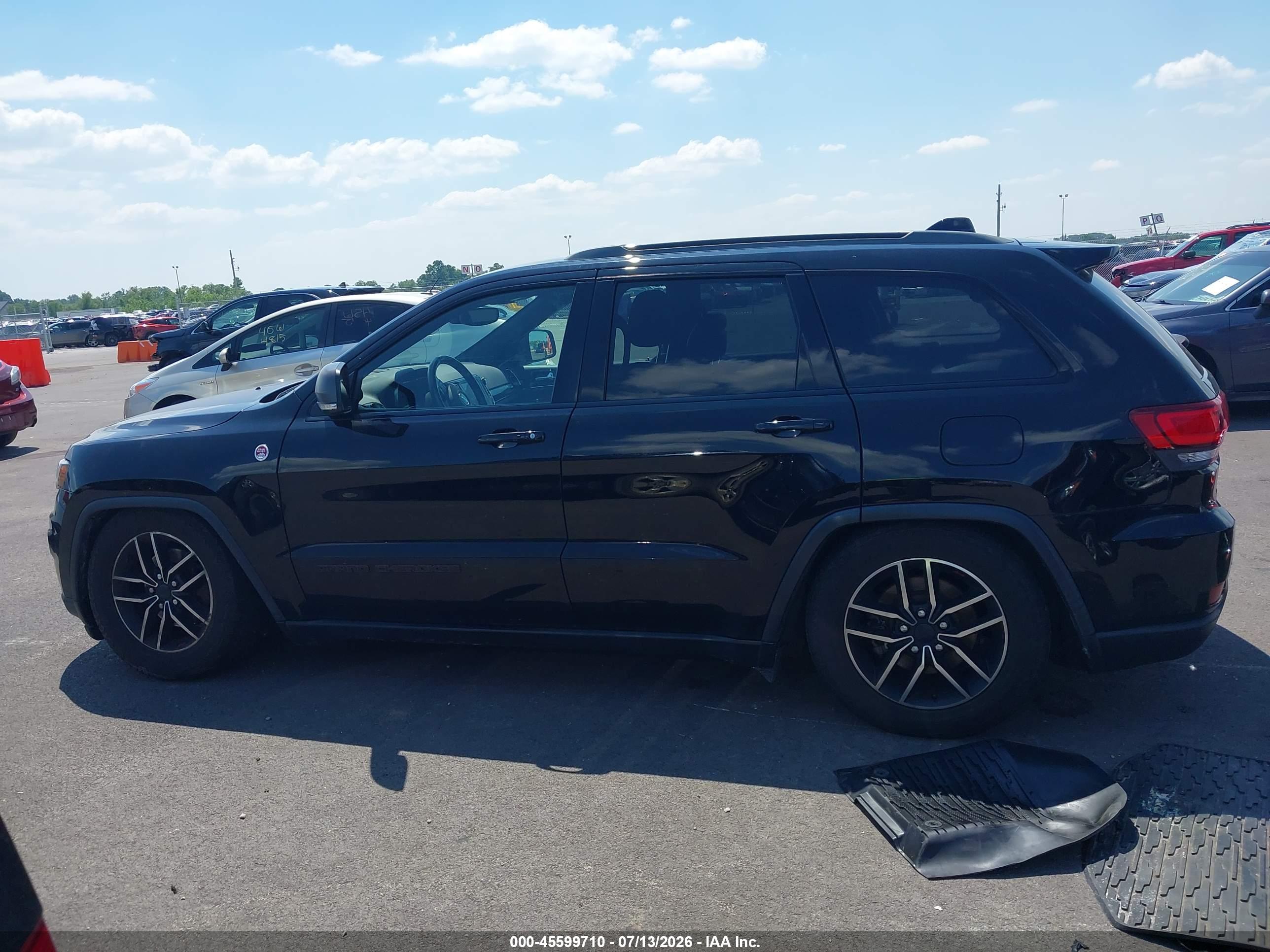 2019 JEEP GRAND CHEROKEE TRAILHAWK 4X4