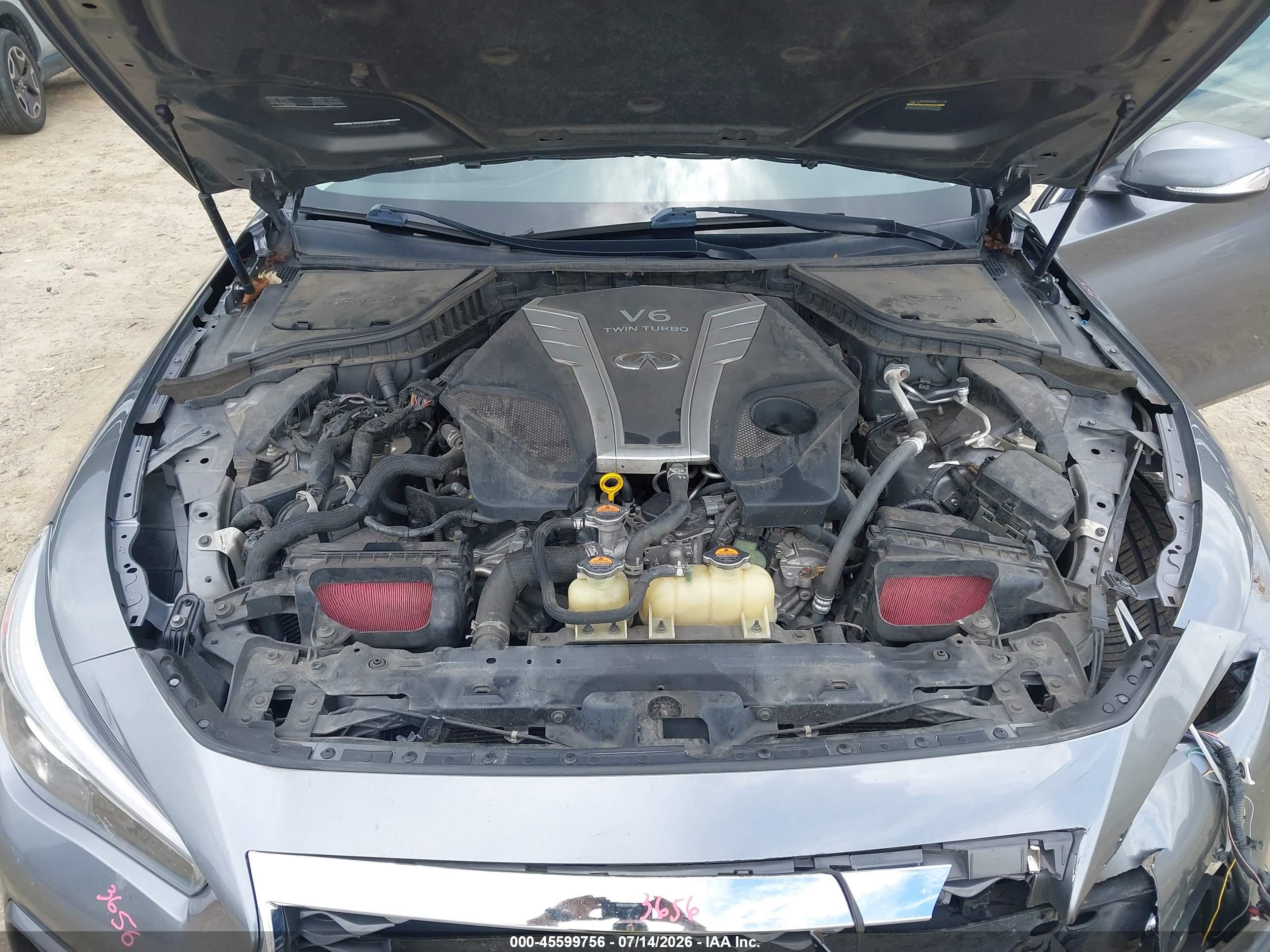 2015 INFINITI Q70