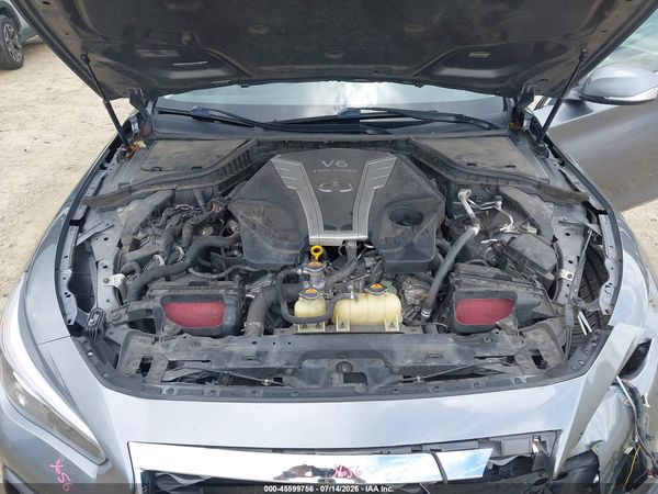 2015 INFINITI Q70